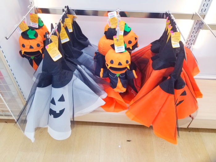 ダイソーハロウィンインテリア2020！置物やガーランドで簡単おしゃれなお部屋に！