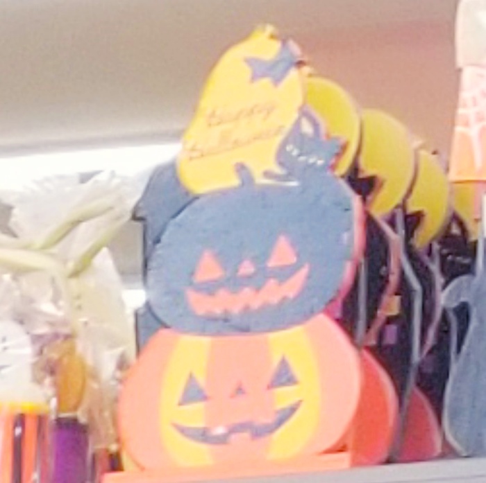 ダイソーハロウィンインテリア2020！小物やガーランドで簡単おしゃれなお部屋に！