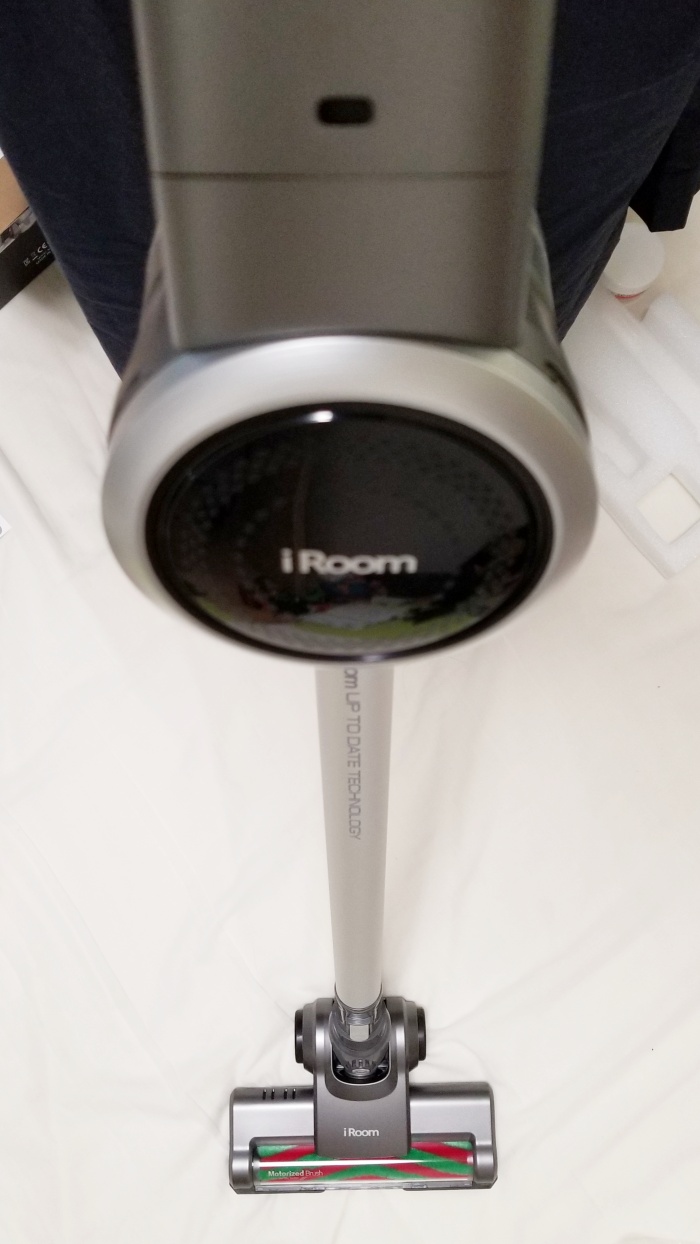 iroomコードレス掃除機D10の口コミと評判は?吸引力や騒音をレビュー!