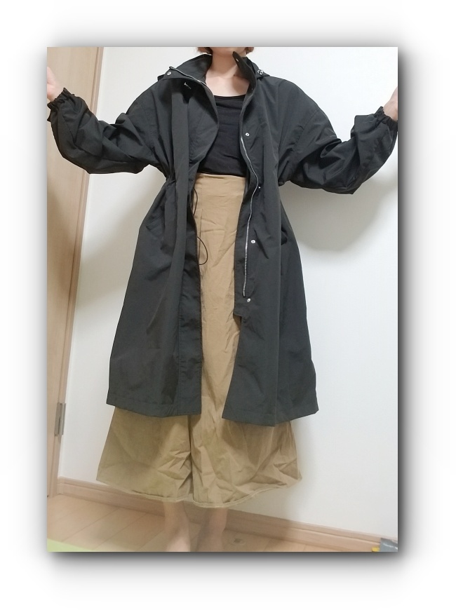 春秋にぴったりなJ.EVERYのモンスターパーカーを写真付きレビュー！