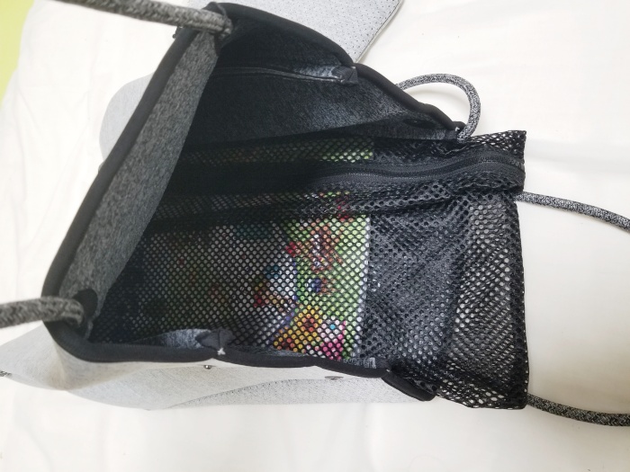 A4サイズがすっぽり入る縦型トートバッグ購入レビュー!大きさの目安は?