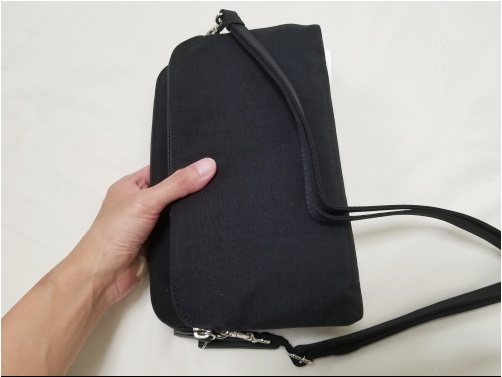 ナイロンの小さめショルダーバッグ購入レビュー!軽いしポケット多いし超万能♪