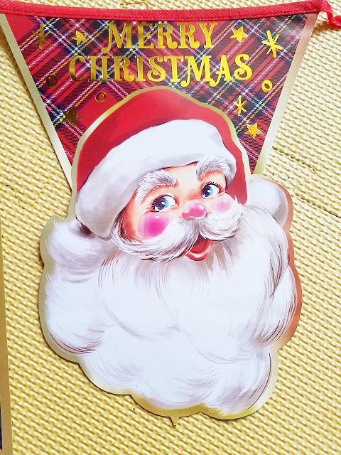 クリスマスの飾り付け 100均で部屋の壁が可愛くなる6つのアイテム
